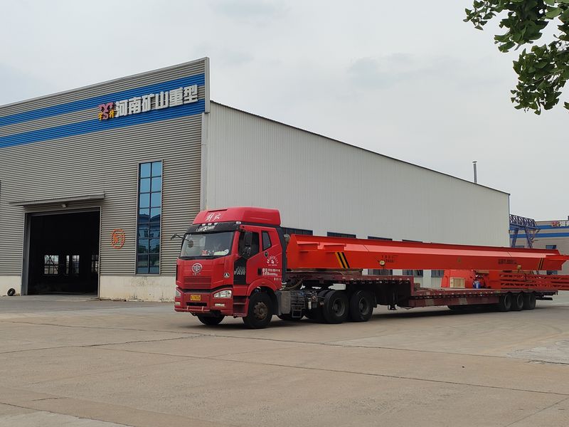 電動葫蘆門式起重機 MHxh10t—20m 制作完成，發往新疆交付客戶使用。